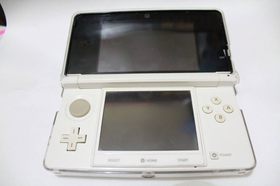 Nintendo 3ds WHITE JP CFW photo