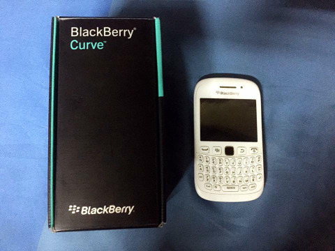 Blackberry 9320 with flash photo