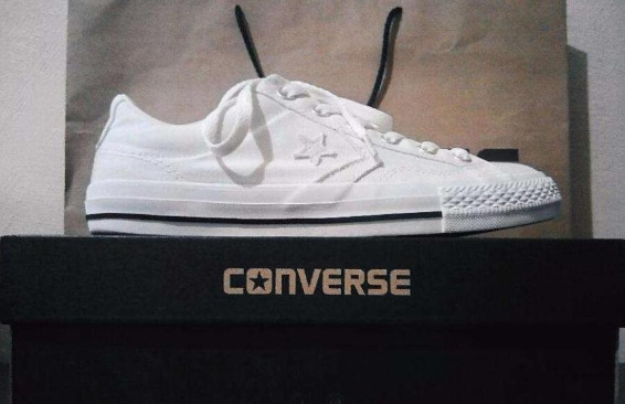 Converse White Sneakers Unisex photo